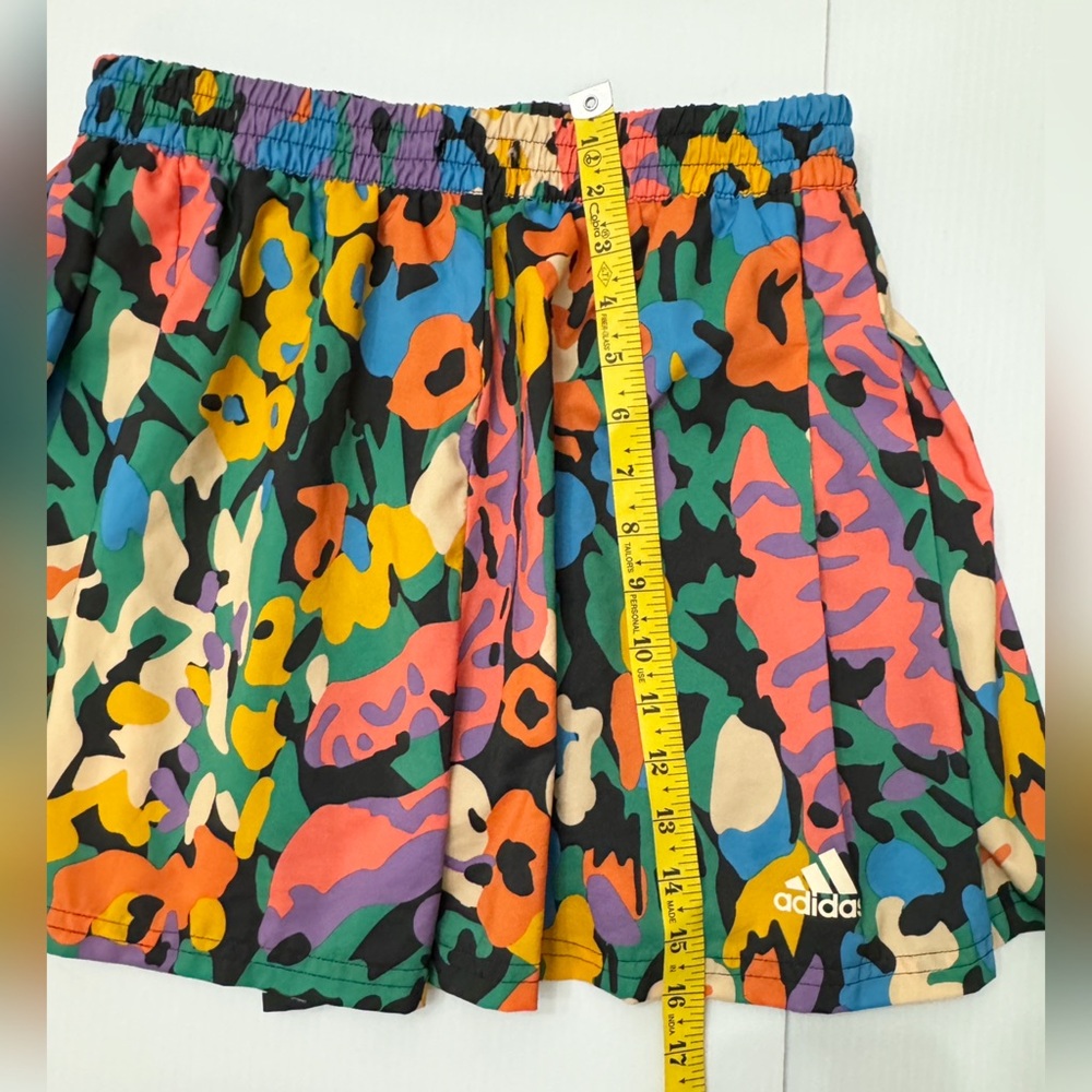Adidas Sportswear Shorts – Graphic Retro Print - S - Picture 15 of 16